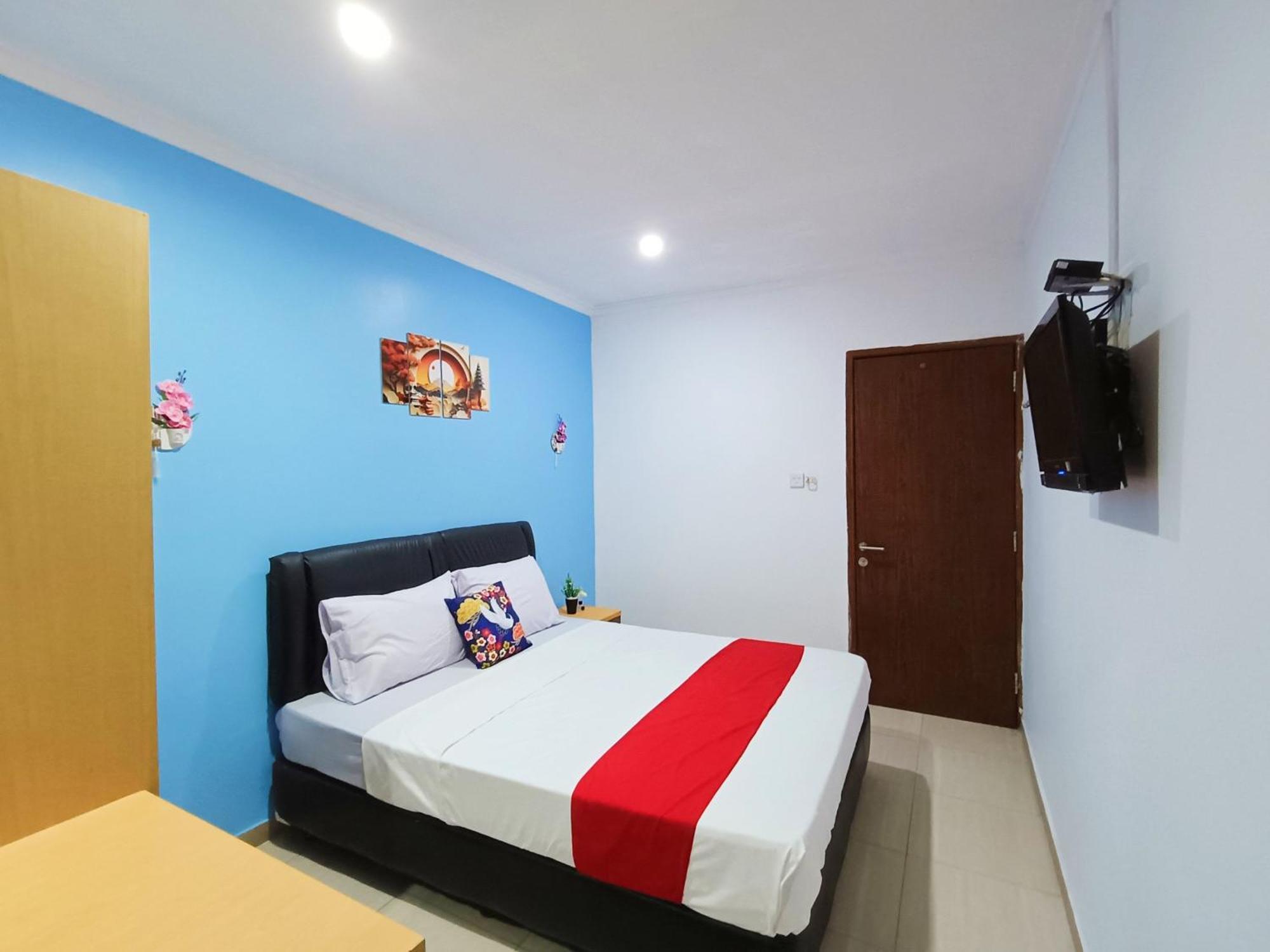 Yutaka Inn Dukuh Kupang Сурабая Екстериор снимка