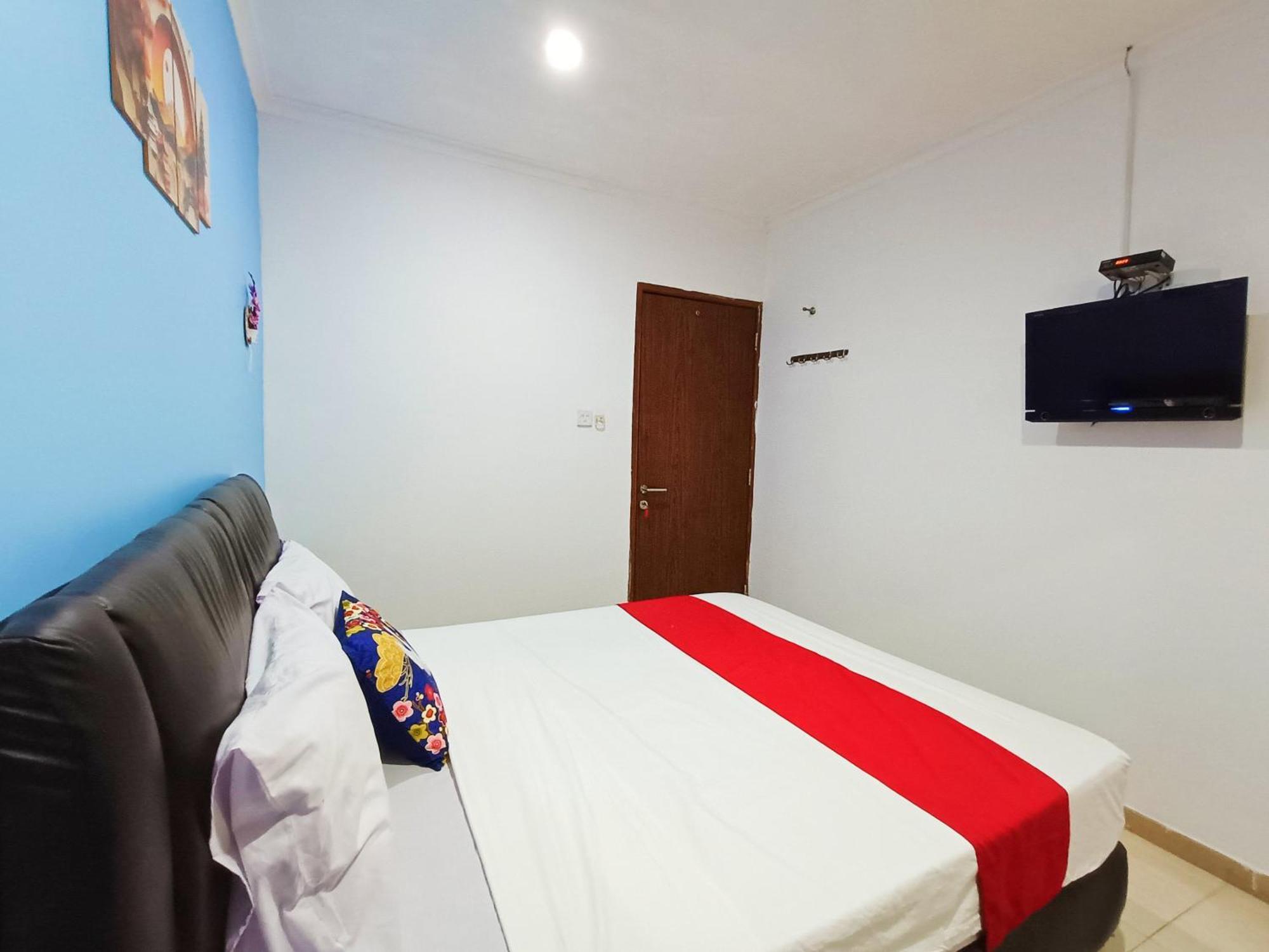 Yutaka Inn Dukuh Kupang Сурабая Екстериор снимка