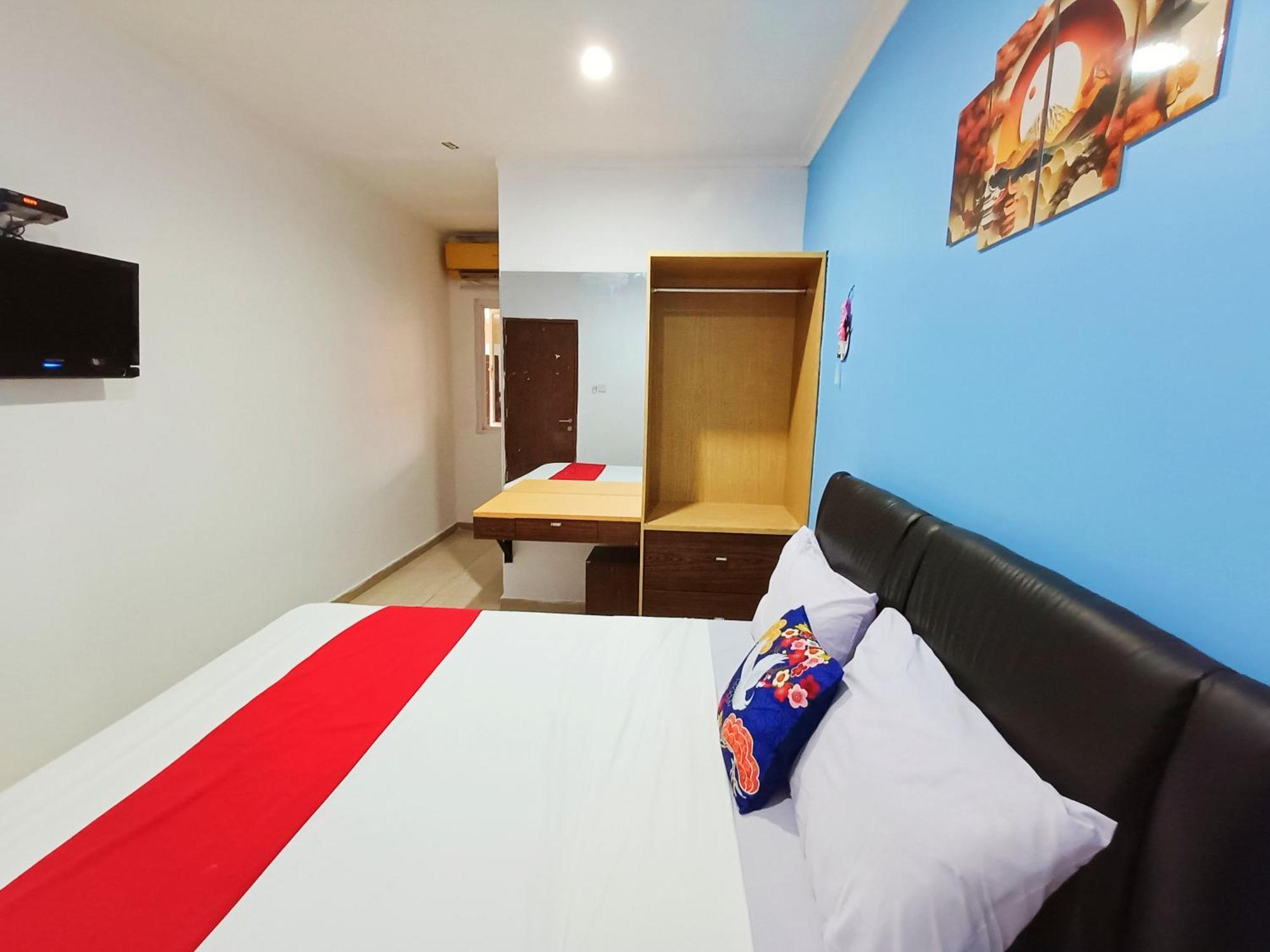 Yutaka Inn Dukuh Kupang Сурабая Екстериор снимка